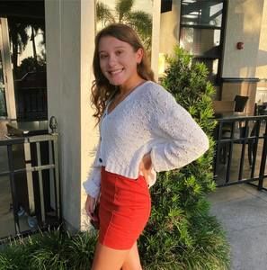 Meet your Posher, Ameliana